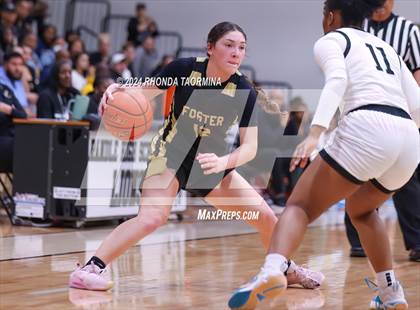 Thumbnail 2 in Randle vs. Foster (UIL 5A Region 3 Quarterfinal) photogallery.