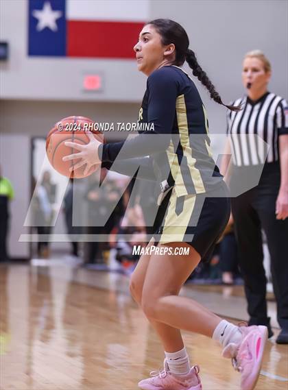 Thumbnail 2 in Randle vs. Foster (UIL 5A Region 3 Quarterfinal) photogallery.