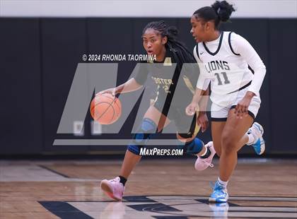 Thumbnail 1 in Randle vs. Foster (UIL 5A Region 3 Quarterfinal) photogallery.