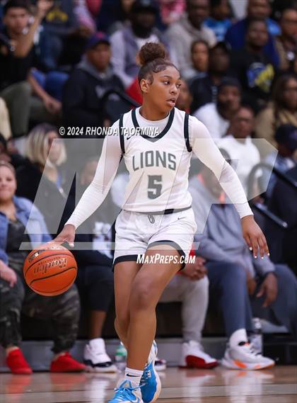 Thumbnail 2 in Randle vs. Foster (UIL 5A Region 3 Quarterfinal) photogallery.