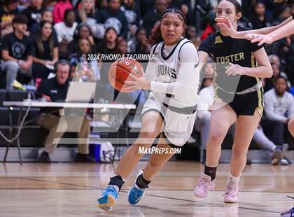 Thumbnail 1 in Randle vs. Foster (UIL 5A Region 3 Quarterfinal) photogallery.