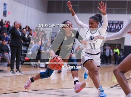 Thumbnail 1 in Randle vs. Foster (UIL 5A Region 3 Quarterfinal) photogallery.