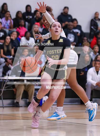 Thumbnail 1 in Randle vs. Foster (UIL 5A Region 3 Quarterfinal) photogallery.
