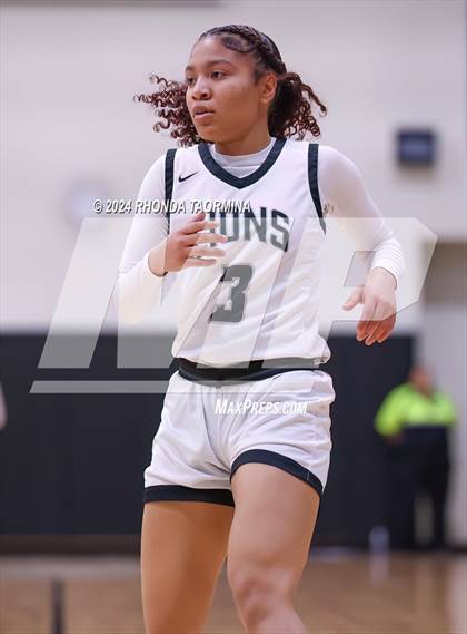 Thumbnail 1 in Randle vs. Foster (UIL 5A Region 3 Quarterfinal) photogallery.