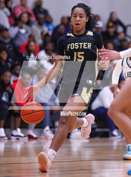 Thumbnail 1 in Randle vs. Foster (UIL 5A Region 3 Quarterfinal) photogallery.