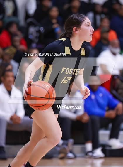 Thumbnail 1 in Randle vs. Foster (UIL 5A Region 3 Quarterfinal) photogallery.