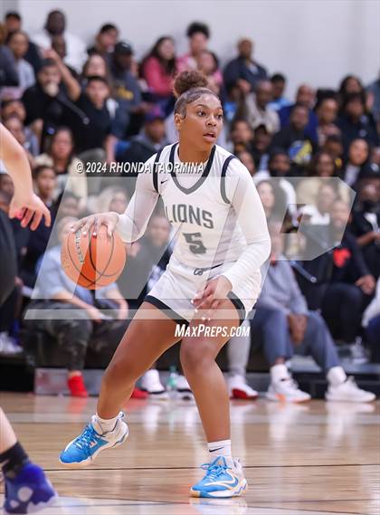 Thumbnail 1 in Randle vs. Foster (UIL 5A Region 3 Quarterfinal) photogallery.