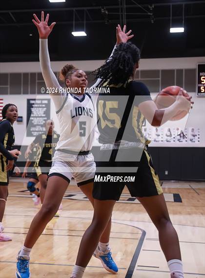 Thumbnail 3 in Randle vs. Foster (UIL 5A Region 3 Quarterfinal) photogallery.
