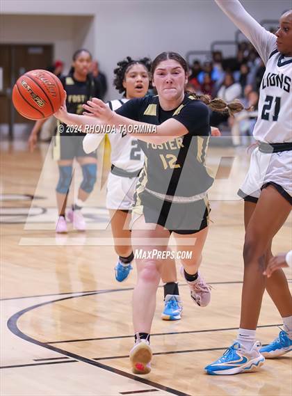Thumbnail 3 in Randle vs. Foster (UIL 5A Region 3 Quarterfinal) photogallery.