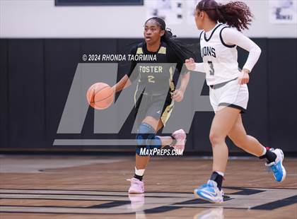 Thumbnail 1 in Randle vs. Foster (UIL 5A Region 3 Quarterfinal) photogallery.