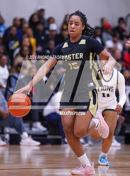 Thumbnail 3 in Randle vs. Foster (UIL 5A Region 3 Quarterfinal) photogallery.
