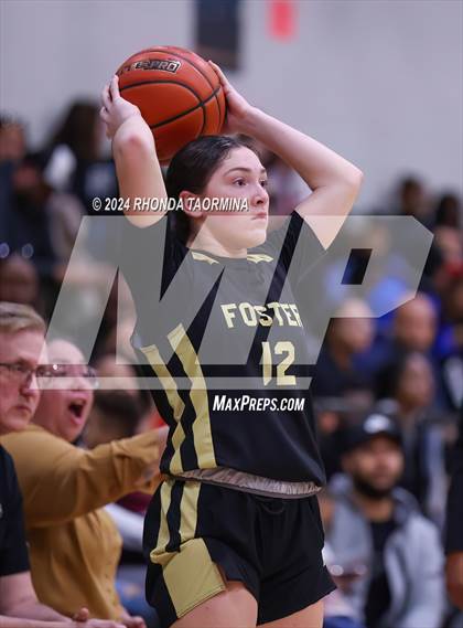 Thumbnail 3 in Randle vs. Foster (UIL 5A Region 3 Quarterfinal) photogallery.