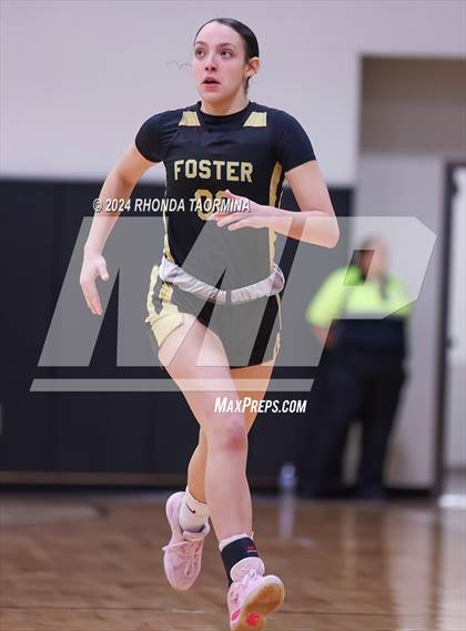 Thumbnail 2 in Randle vs. Foster (UIL 5A Region 3 Quarterfinal) photogallery.