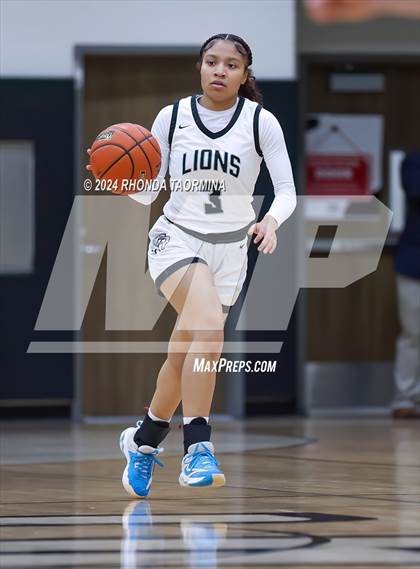 Thumbnail 2 in Randle vs. Foster (UIL 5A Region 3 Quarterfinal) photogallery.
