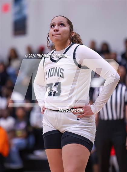 Thumbnail 1 in Randle vs. Foster (UIL 5A Region 3 Quarterfinal) photogallery.