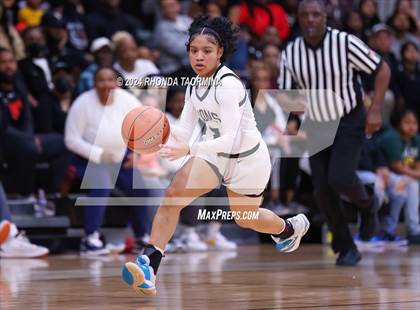 Thumbnail 1 in Randle vs. Foster (UIL 5A Region 3 Quarterfinal) photogallery.