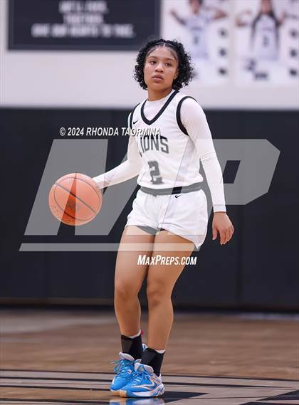 Thumbnail 2 in Randle vs. Foster (UIL 5A Region 3 Quarterfinal) photogallery.