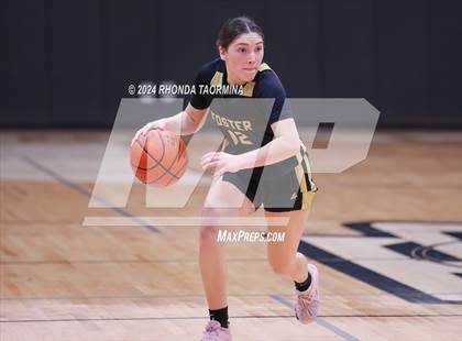 Thumbnail 2 in Randle vs. Foster (UIL 5A Region 3 Quarterfinal) photogallery.