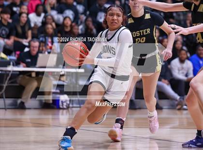 Thumbnail 2 in Randle vs. Foster (UIL 5A Region 3 Quarterfinal) photogallery.
