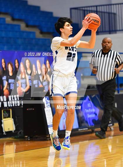 Thumbnail 1 in Coppell @ Plano West photogallery.