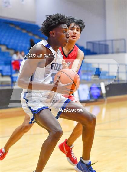 Thumbnail 1 in Coppell @ Plano West photogallery.