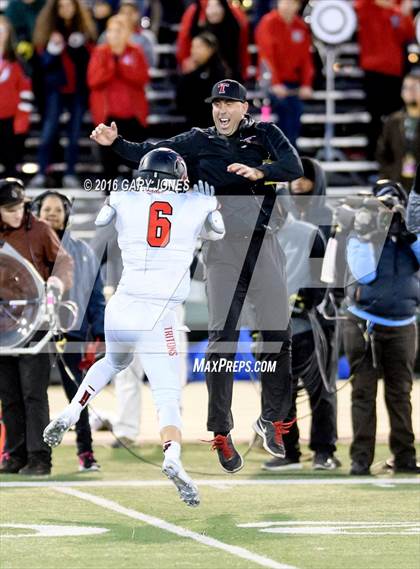 Thumbnail 3 in Del Oro vs. San Clemente (CIF State D1A Final) photogallery.