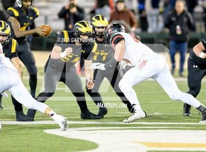 Thumbnail 3 in Del Oro vs. San Clemente (CIF State D1A Final) photogallery.