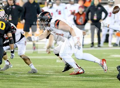 Thumbnail 1 in Del Oro vs. San Clemente (CIF State D1A Final) photogallery.