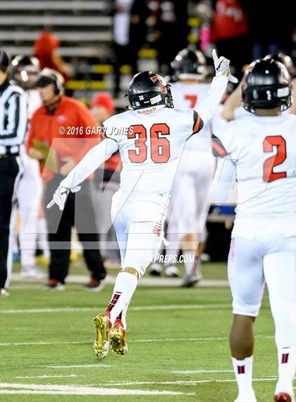 Thumbnail 2 in Del Oro vs. San Clemente (CIF State D1A Final) photogallery.