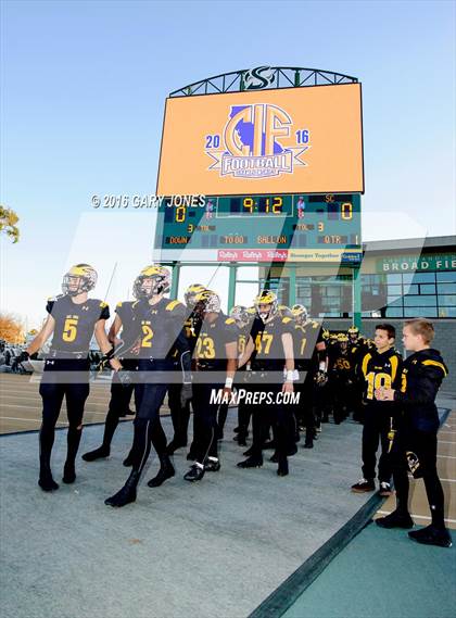 Thumbnail 2 in Del Oro vs. San Clemente (CIF State D1A Final) photogallery.