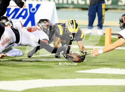 Thumbnail 3 in Del Oro vs. San Clemente (CIF State D1A Final) photogallery.