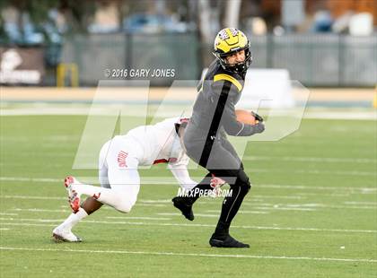 Thumbnail 3 in Del Oro vs. San Clemente (CIF State D1A Final) photogallery.