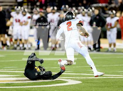 Thumbnail 2 in Del Oro vs. San Clemente (CIF State D1A Final) photogallery.