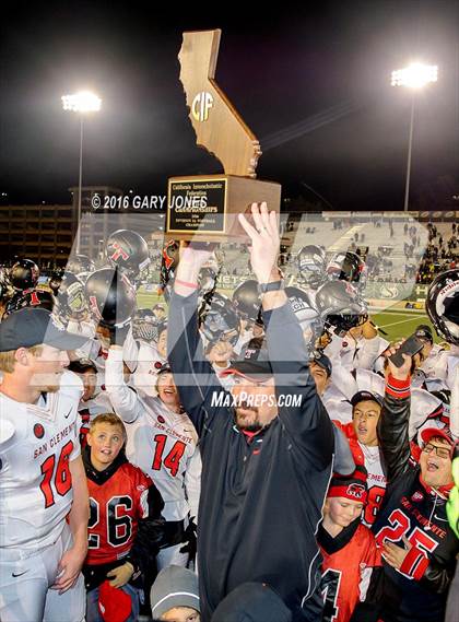 Thumbnail 2 in Del Oro vs. San Clemente (CIF State D1A Final) photogallery.