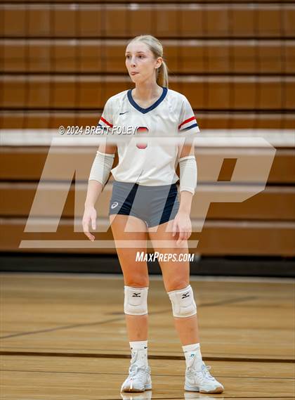 Thumbnail 1 in Lincoln High vs. Millard South photogallery.