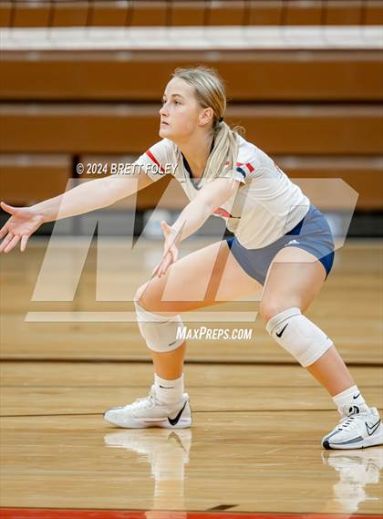 Thumbnail 3 in Lincoln High vs. Millard South photogallery.
