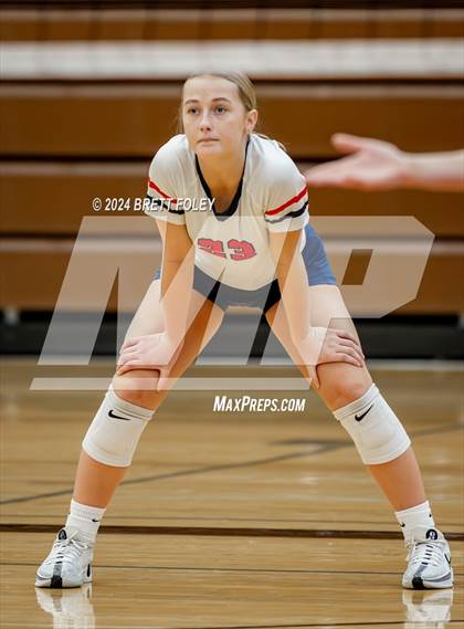 Thumbnail 2 in Lincoln High vs. Millard South photogallery.