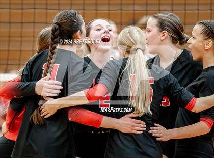 Thumbnail 1 in Lincoln High vs. Millard South photogallery.