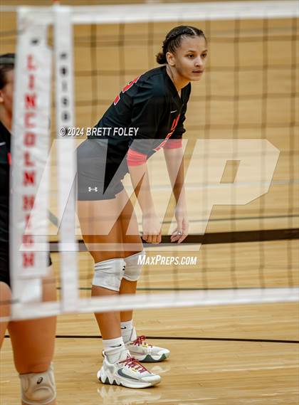 Thumbnail 1 in Lincoln High vs. Millard South photogallery.