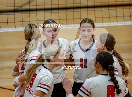 Thumbnail 2 in Lincoln High vs. Millard South photogallery.