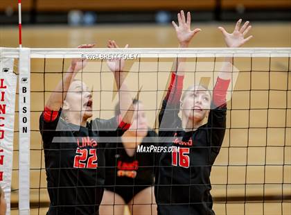 Thumbnail 1 in Lincoln High vs. Millard South photogallery.