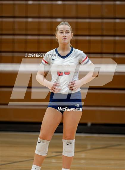 Thumbnail 3 in Lincoln High vs. Millard South photogallery.