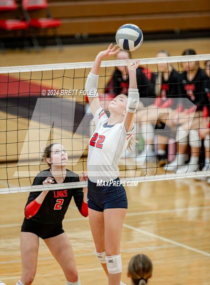 Thumbnail 1 in Lincoln High vs. Millard South photogallery.