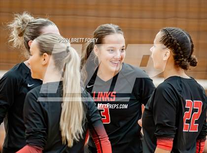 Thumbnail 3 in Lincoln High vs. Millard South photogallery.