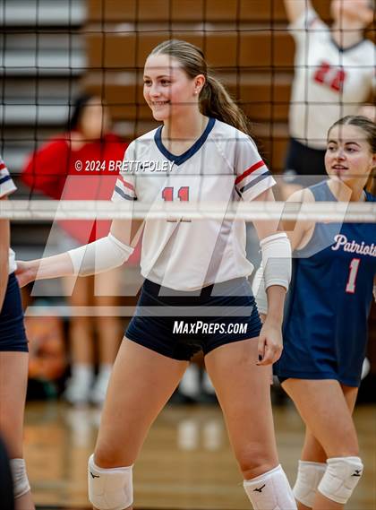 Thumbnail 2 in Lincoln High vs. Millard South photogallery.