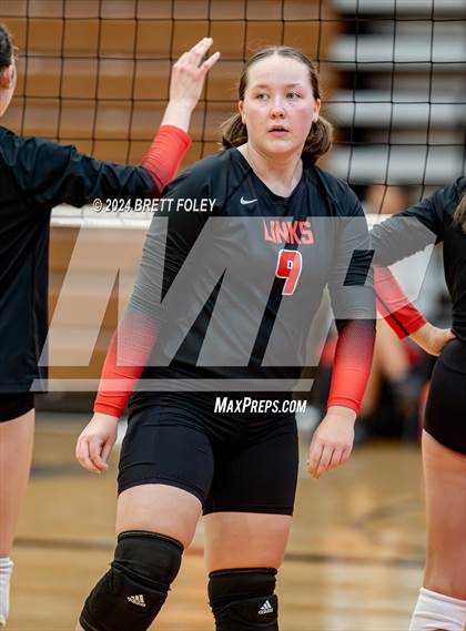 Thumbnail 3 in Lincoln High vs. Millard South photogallery.
