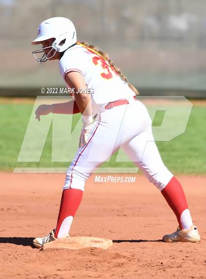 Thumbnail 3 in Villa Park vs. Whittier Christian (Dave Kops Tournament of Champions) photogallery.