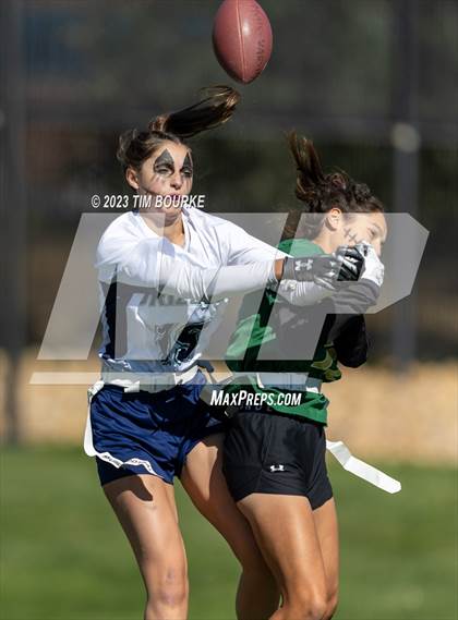 Thumbnail 3 in Mountain Vista vs ThunderRidge photogallery.