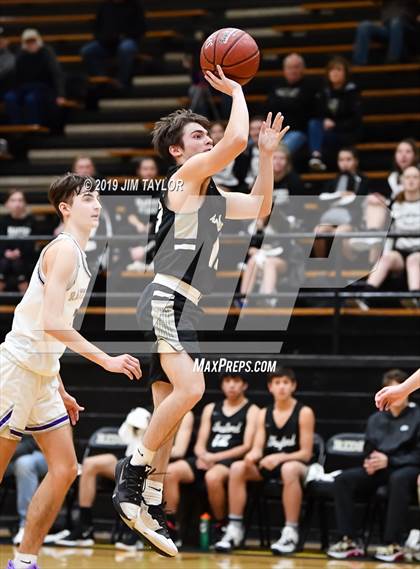 Thumbnail 2 in Graford vs Tolar (Fantasy of Lights tournament) photogallery.