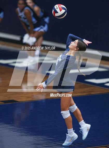 Thumbnail 1 in Goose Creek Memorial @ Kingwood photogallery.
